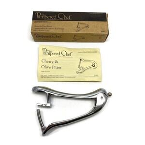 The Pampered Chef Cherry & Olive Pitter 2080 Chrome Silver Metal Finish NIOB